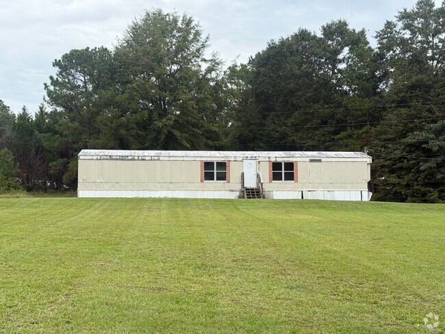 Building Photo - 2 bed, 2 bath mobile home in Beauregard