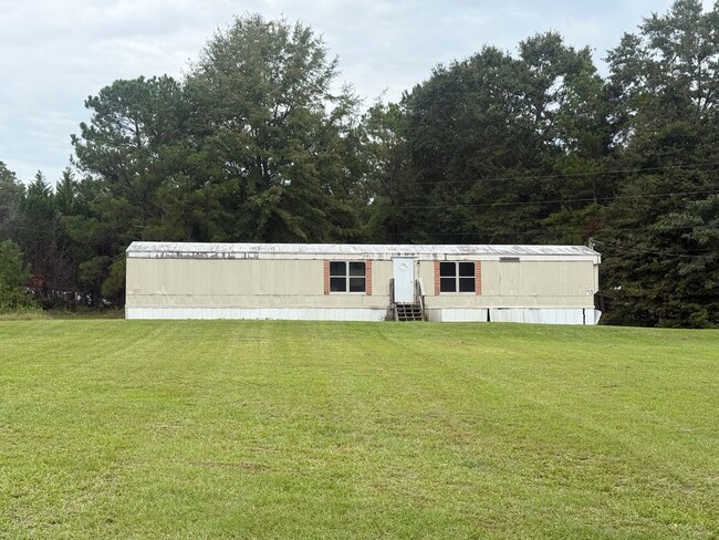 2 bed, 2 bath mobile home in Beauregard - 2 bed, 2 bath mobile home in Beauregard