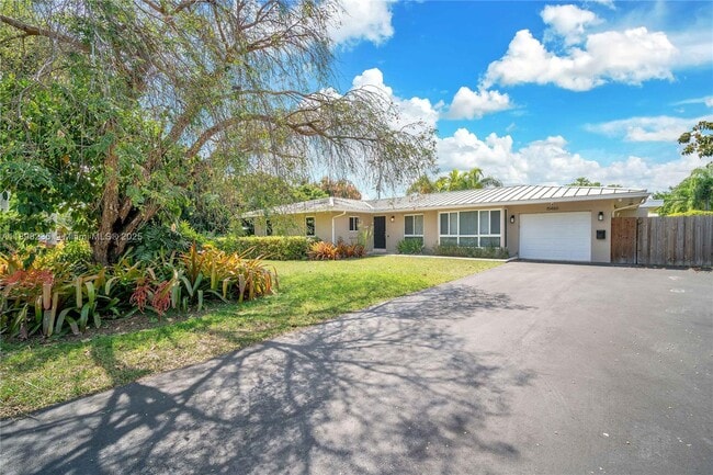 Building Photo - 15460 SW 82nd Ct