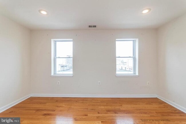 Photo - 2606 W Girard Ave Unit 3