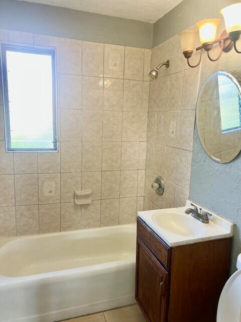 Photo - 2005 Beautiful Ave