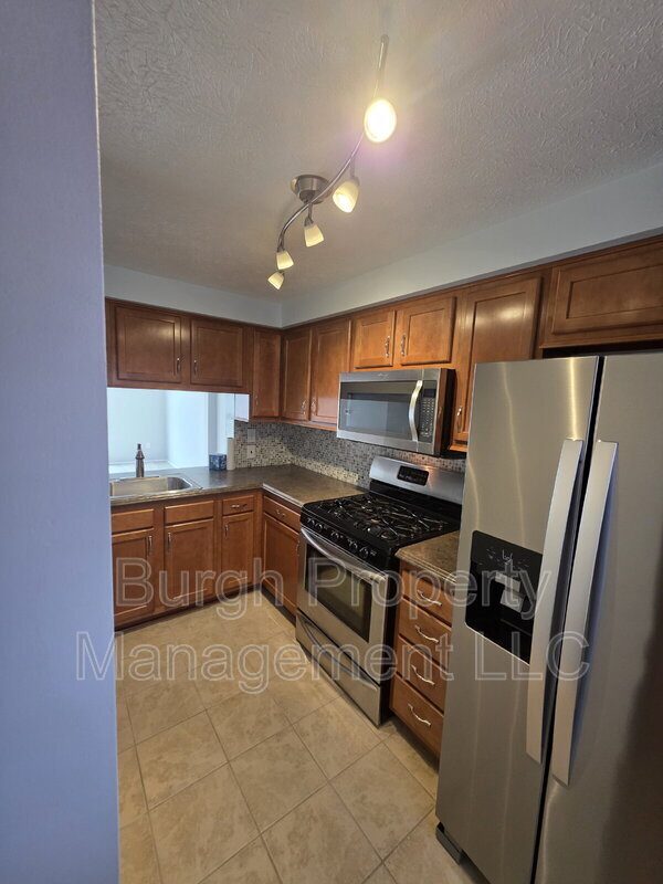 Photo - 373 Scott Ln