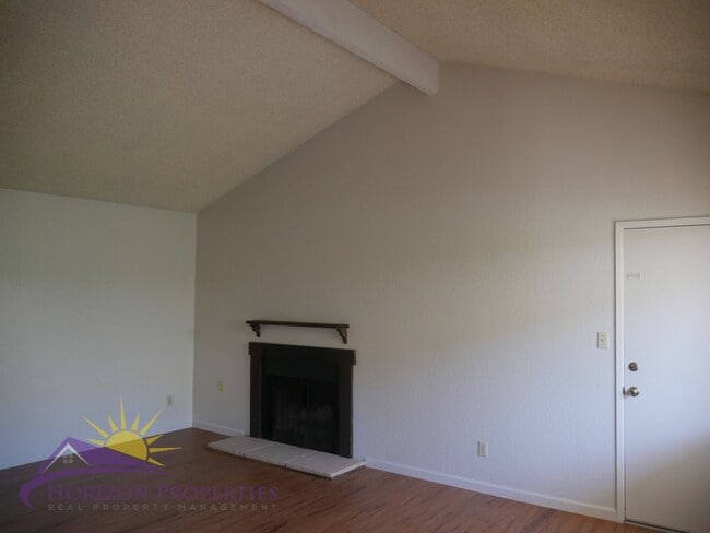 Photo - 6826/6828 Klingon Ct Unit 6828 Klingon Ct