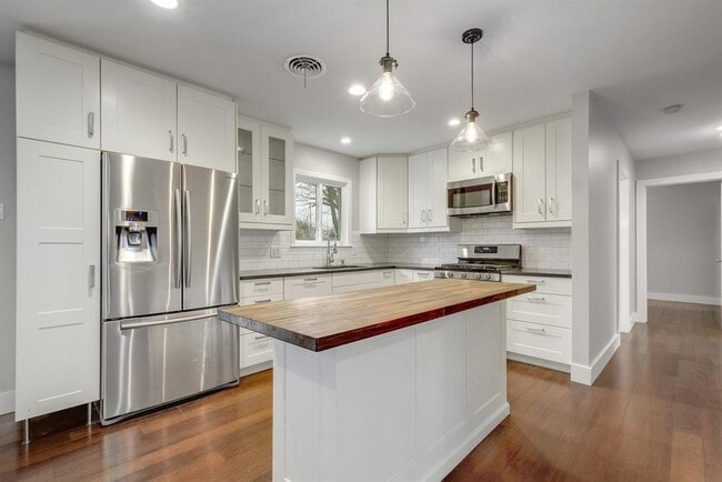 Photo - 1600 Ashberry Dr