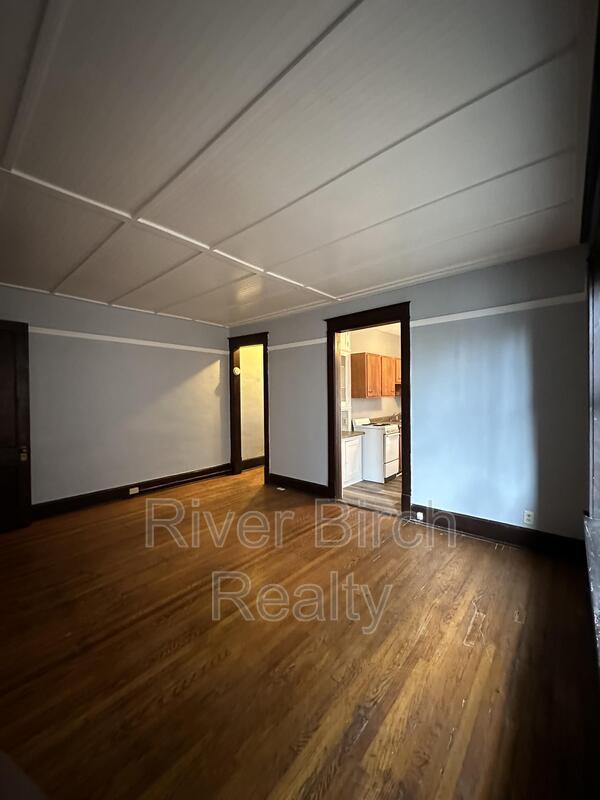 Photo - 619 S 5th St