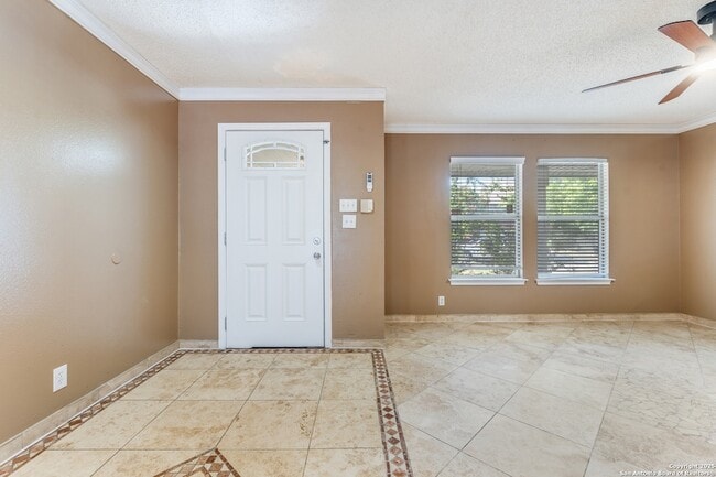 Photo - 9631 Hillside Trail