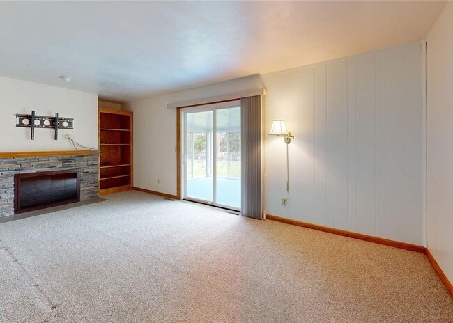 Photo - 3167 W 42nd St