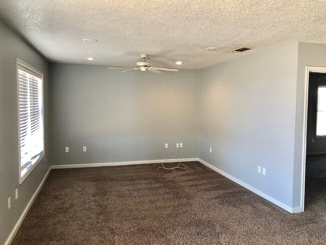 Photo - Wolfforth!! Spacious! Frenship!!