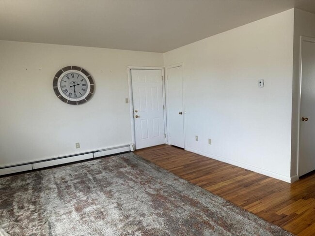 Photo - 1767 Oxford Dr