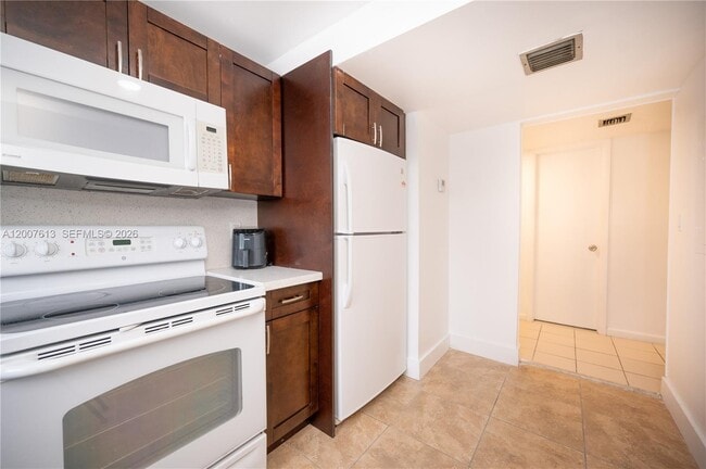 Photo - 500 NE 26th St Unit 2C