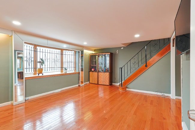 Photo - 2421 Vista St