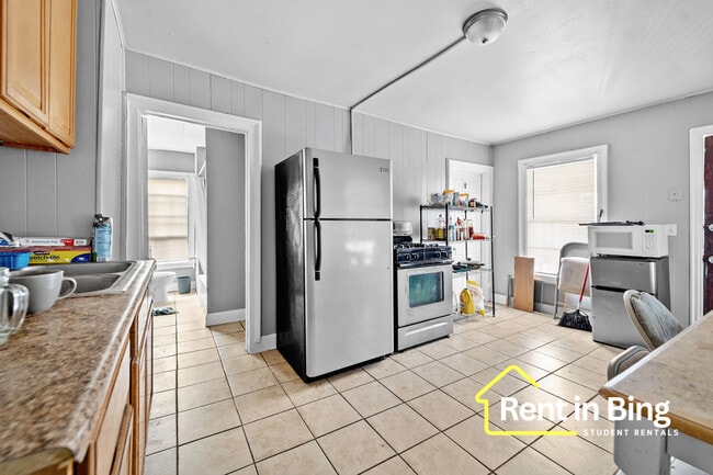 Photo - 122 Murray St