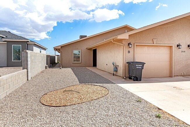 Cute 3 bedroom 2 bath home! - Cute 3 bedroom 2 bath home!