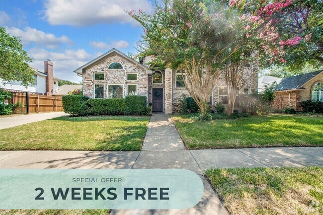 Building Photo - Exceptional Bedford Home with Pool – Your ...