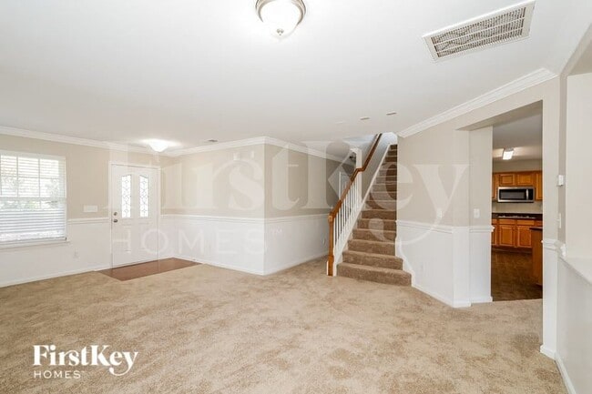 Photo - 163 Ranlo Ave
