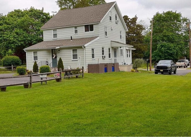 Photo - 203 E Pacific Ave Unidad 2