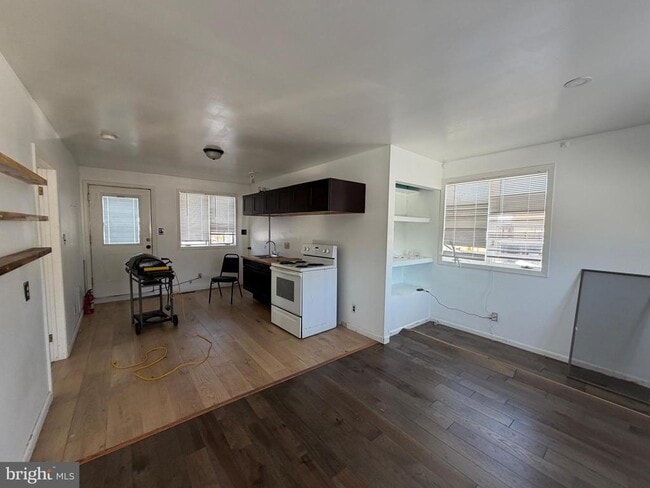 Photo - 644 Cooper St