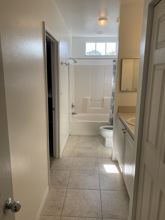 Owner’s bathroom - 4763 Travini Cir Unit 105
