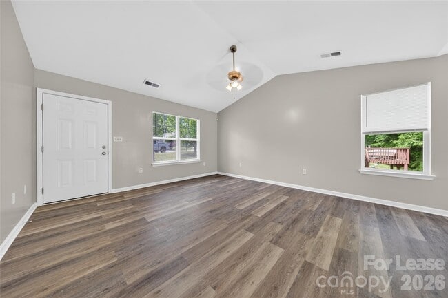 2332 Eargle Rd