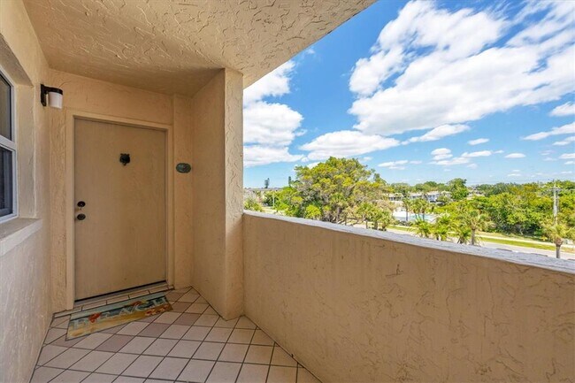 Photo - 4325 Gulf of Mexico Dr Unit 408