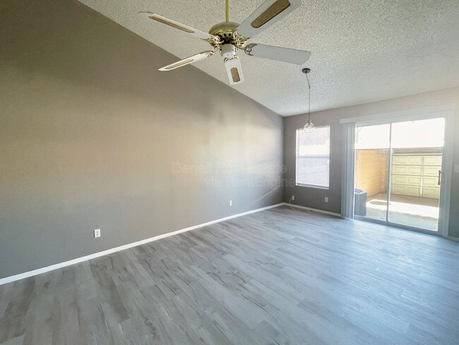 Photo - 2875 W Highland St