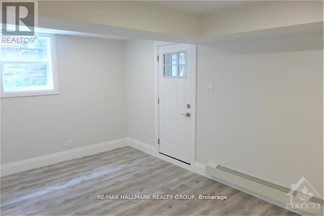 Photo - 375 MacKay St Unité 6