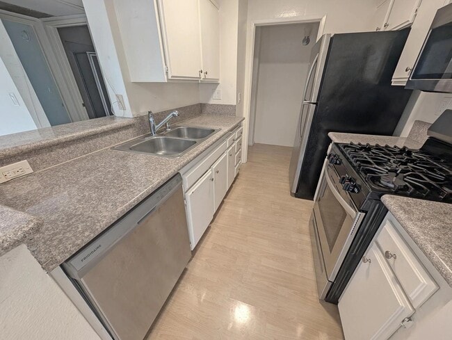 Photo - 4303 Cedros Ave Unidad 101