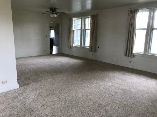 Dining room - 615 W Main St Unit 615 w main st house