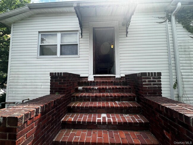 Photo - 101 Sterling Ave Unit 2