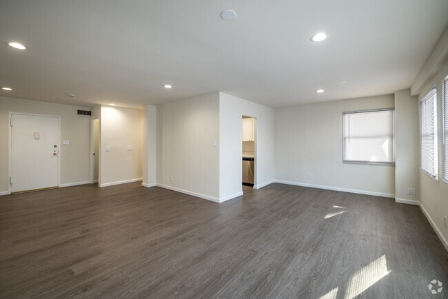 1BR, 1BA - 860SF - Living Area - Caldwell Terrace Apartments