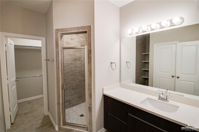 Photo - 8 W Sunset Valley St