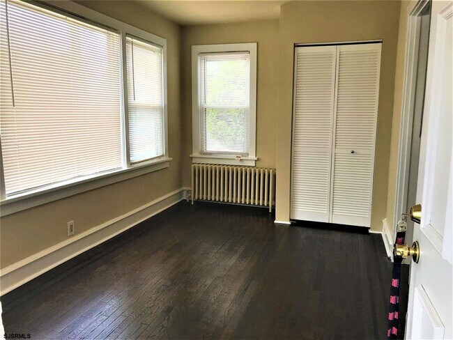 Photo - 119 N Jasper Ave