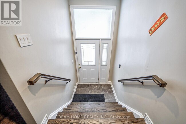 Photo - 451 Kenneth Ave