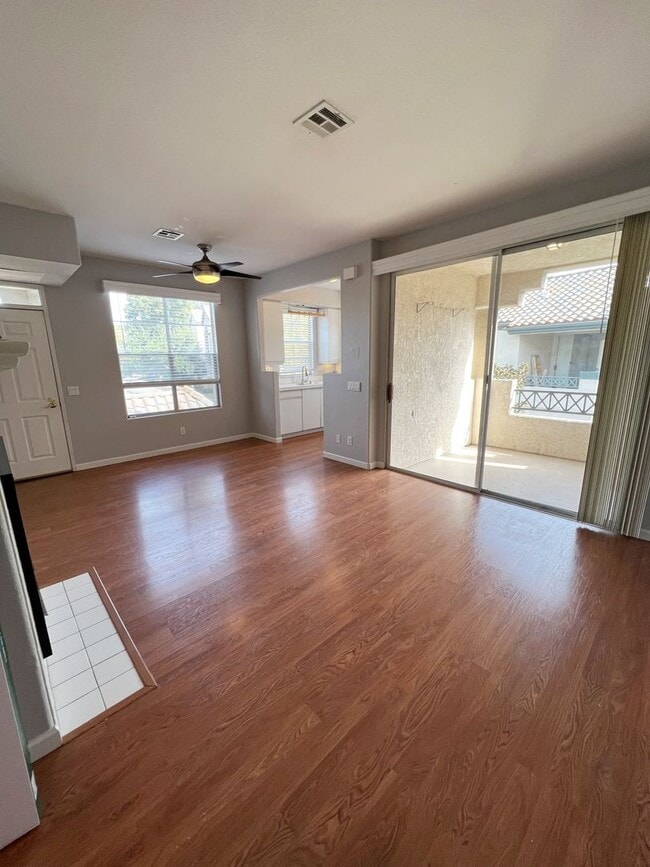 Building Photo - 2BR/2BA Upper level Condo @ Camino Villas in Carmel Valley Unit 262