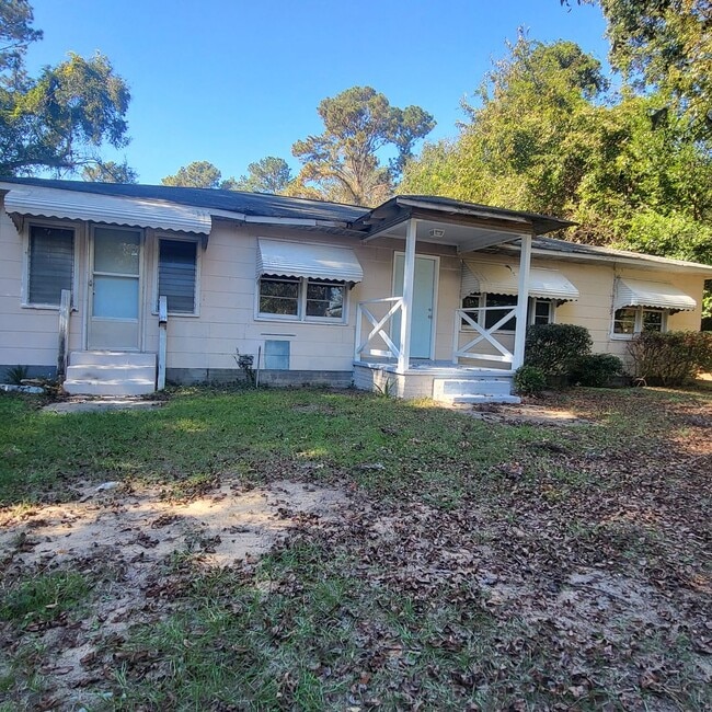 Photo - 112 Circle Dr