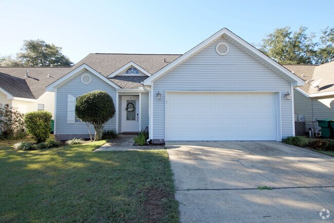 Building Photo - Heart of Niceville Rental