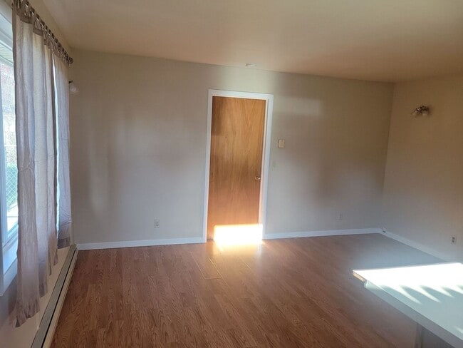 Photo - 518 2nd Ave E Unit 518 1/2