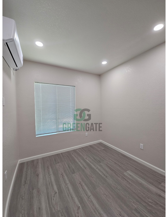 Photo - 3105 E Orangeburg Ave Unidad 3105 E. Orangeburg Ave.