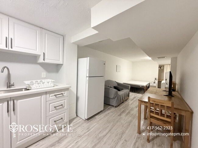 Photo - Cozy All-Inclusive Studio Basement Apartment with Central Air – Pickering Unit 2