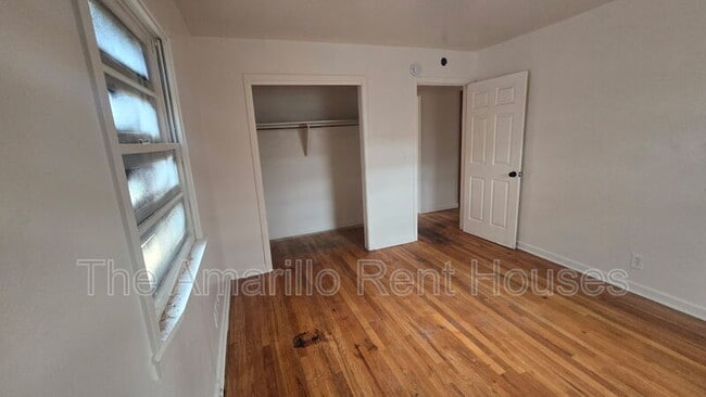 Photo - 3300 Fleetwood Dr