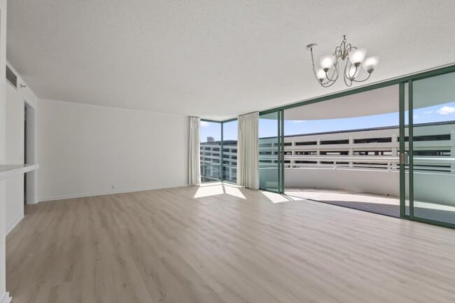 Photo - 1341 Kapiolani Blvd