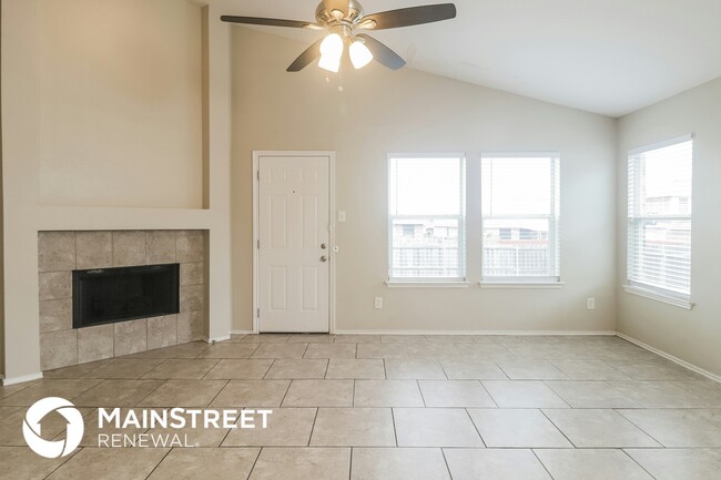 Photo - 1229 Spring Water Dr