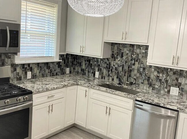 Photo - 7130 Amherst Ave Unit B