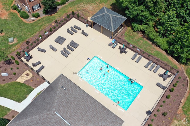 Woodland Heights Apartments