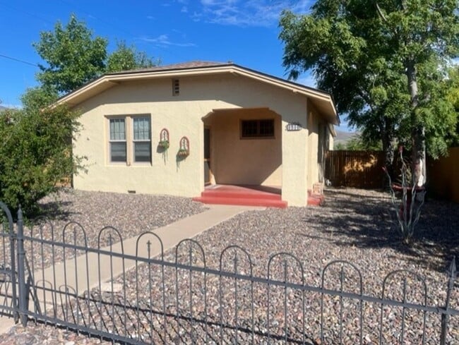 Photo - Coming Nov 1st - 3 Bedroom 2 Bath home in ...
