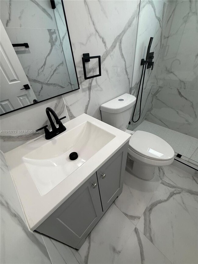 Photo - 1936 Normandy Dr Unit 3