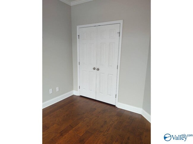 Photo - 3102 Connomara Ct SE