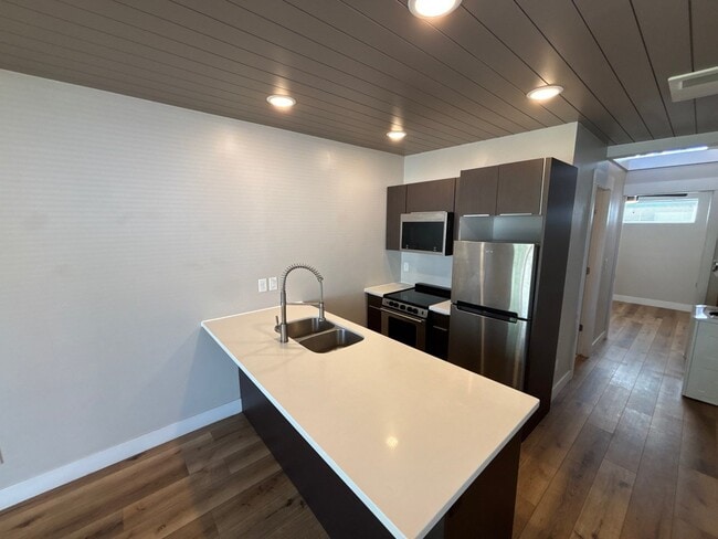 280 Washington Ave Unit D