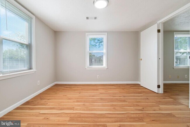 Photo - 107 Fusting Ave House