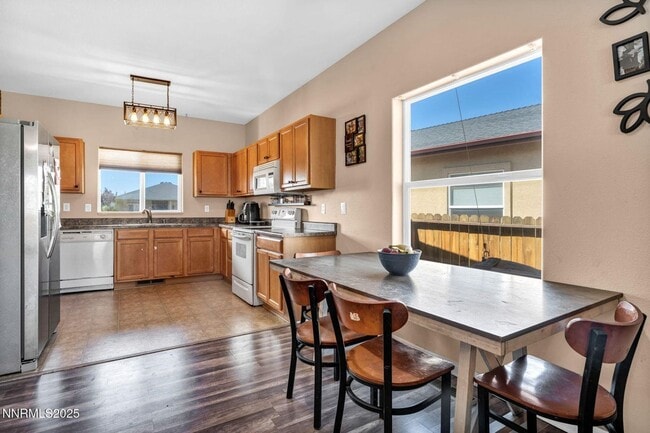 Photo - Great Location - Centrally Located - Quick...